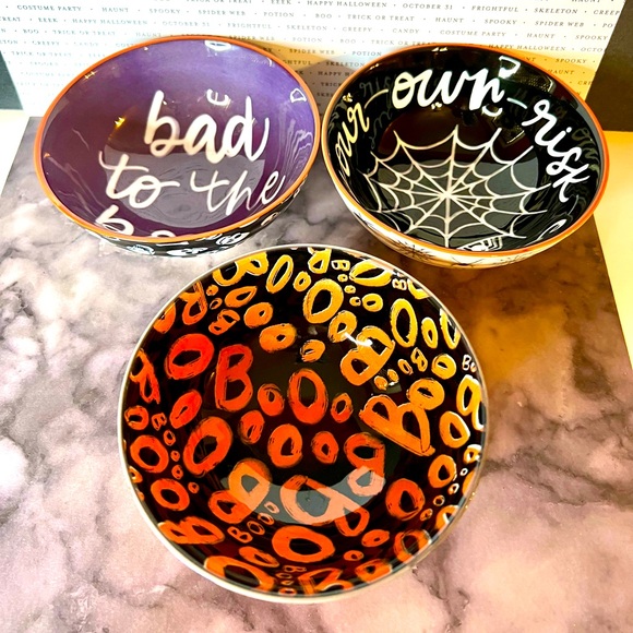 Set of 3 Ceramic Halloween Bowls Boo Cats Skulls Spiders...